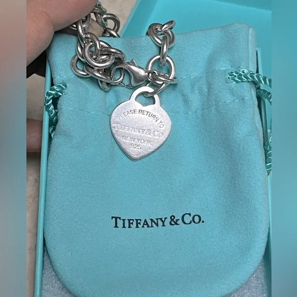 Tiffany & Co. blueish/greenish Enamel Return to Tiffany Heart Tag Bracelet - Picture 6 of 12